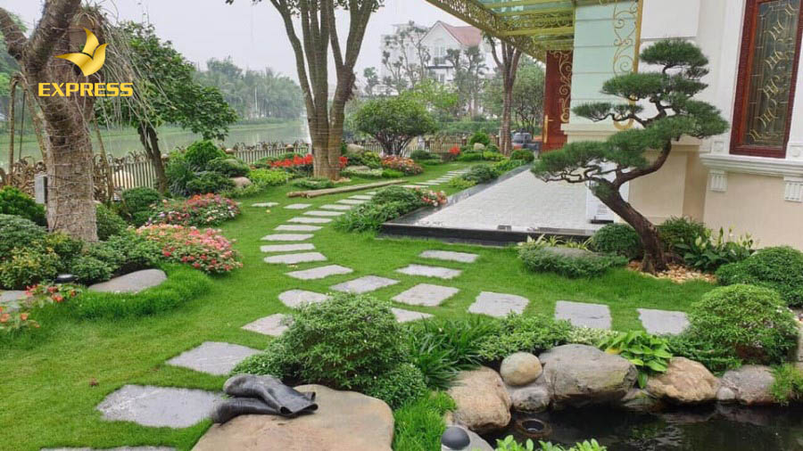 Bạn có thể tham khảo nhiều mẫu thiết kế tiểu cảnh cho sân vườn.