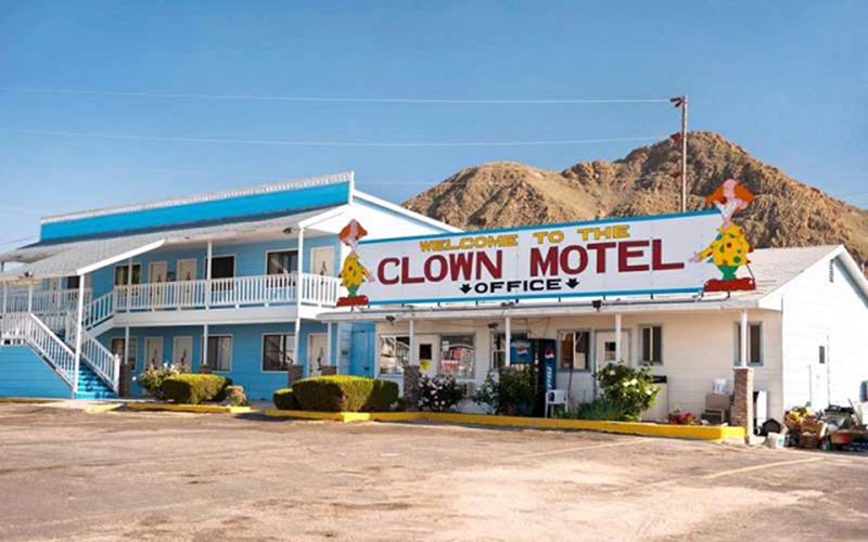 Đặc điểm của motel là gì?