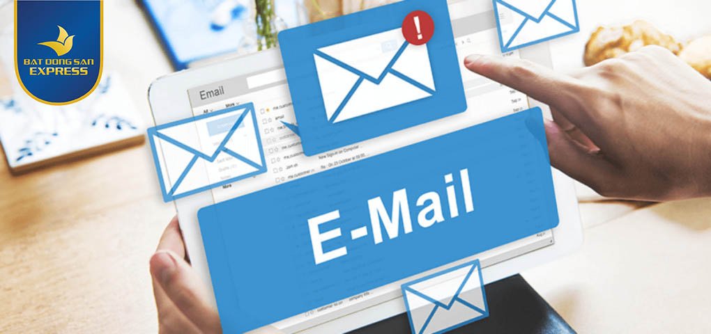 Những lợi ích do email khách hàng mang lại là gì?