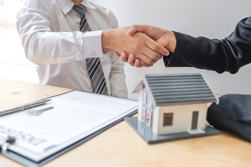 Thủ tục công chứng hợp đồng thuê nhà cần thực hiện như thế nào?