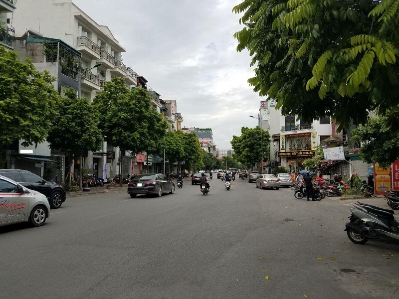 Trục đường chính nối giữa Kim Mã với Trần Phú