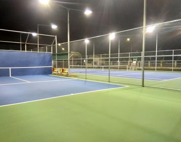 SÂN TENNIS