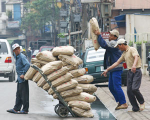 Tháng 4/2011: Tiêu thụ khoảng 4,60 triệu tấn xi măng