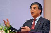 Ông Trần Đình Thiên: 'Không nên tăng trưởng tín dụng quá 18%'