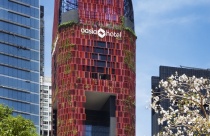 Khám phá khách sạn hình tháp rêu ở Singapore