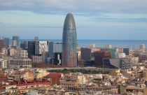 Cao ốc chọc trời hình viên đạn ở Barcelona