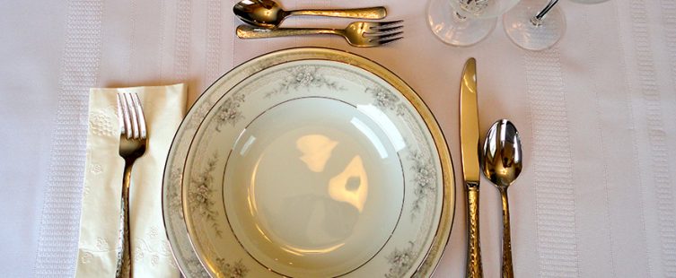  Nghệ thuật bài trí bàn ăn kiểu Pháp lãng mạn – bạn đã biết?					