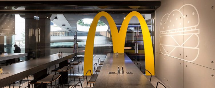  Chiêm ngưỡng thiết kế nội thất nhà hàng McDonald ở Hong Kong					