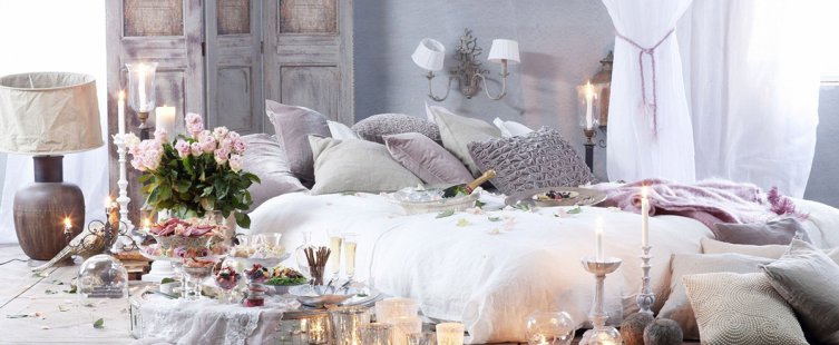  TOP 4 xu hướng trang trí giường cưới xinh lung linh					