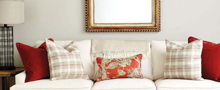  Gối trang trí sofa màu đỏ và 3 mẫu được yêu thích nhất					
