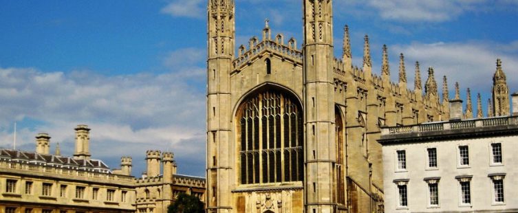  Thu hút với kiến trúc tuyệt đẹp của trường đại học Cambridge					
