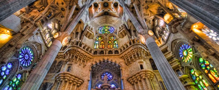  Nhà thờ Sagrada Familia – Công trình kiến trúc vĩ đại nhất Tây Ban Nha					