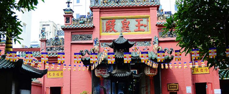  Chùa Ngọc Hoàng – Ngôi chùa hơn 100 tuổi ở tại Sài Gòn					