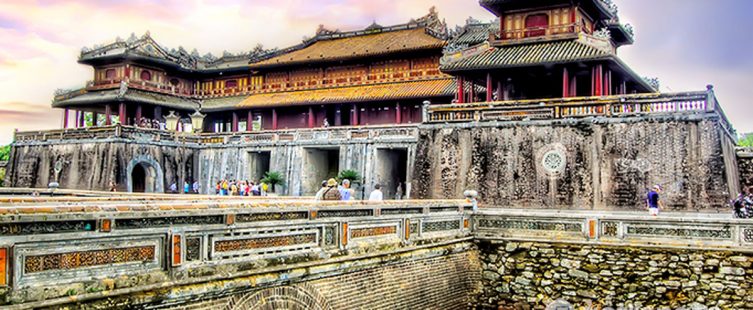  Kinh thành Huế – Quần thể kiến trúc vàng son của triều đại nhà Nguyễn					