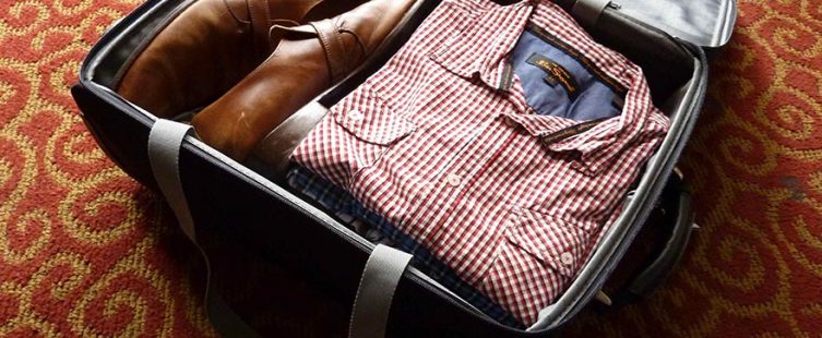  [Clip] Gợi ý mẹo gấp quần áo cho vào vali du lịch gọn nhẹ và dễ dàng					
