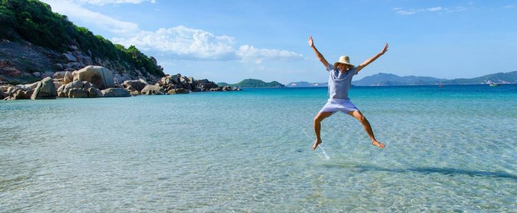  Gợi ý 6 bãi biển đẹp nhất Việt Nam nhất định phải tới trong mùa hè này					