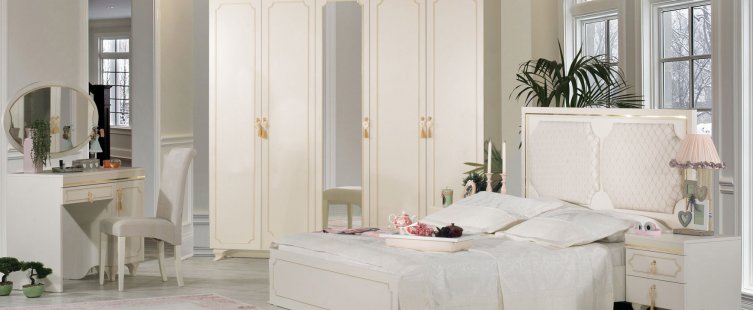  Tủ quần áo màu trắng cổ điển cho phòng ngủ sang trọng					