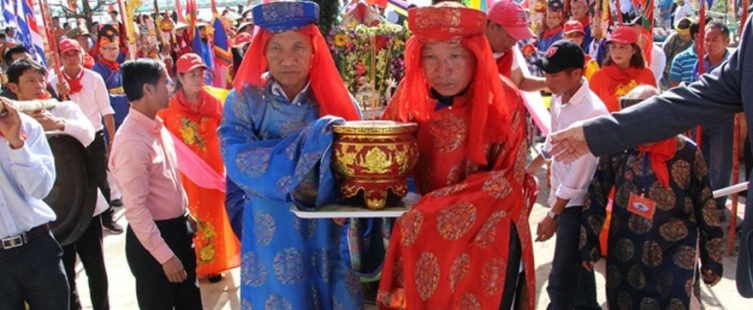  Lễ hội cầu ngư – Nét đẹp văn hóa của làng chài  bên phá Tam Giang					