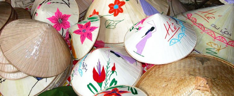  Nét đẹp truyền thống của làng nghề nón lá Quy Hậu – Quảng Bình					